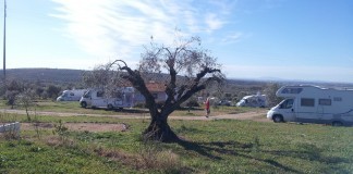 Camping Rural Os Anjos bij het witte stadje Campo Maior Rural Os Anjos