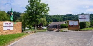 Camping de la Sûre in het dal van de la Sûre Camping de la Sûre