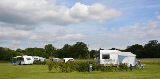 Camping de Adelaar in de IJsselvallei Camping de Adelaar