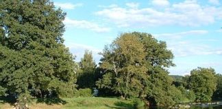 Camping Des 2 Rives in de Morvan Camping Des 2 Rives