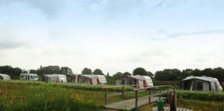 Camping de Kikker blootgewoon Camping de Kikker