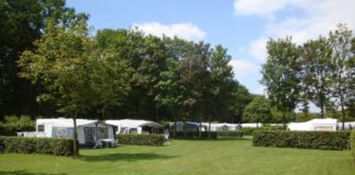 Camping Petrushoeve nabij recreatieplas Drakenrijk Camping Petrushoeve