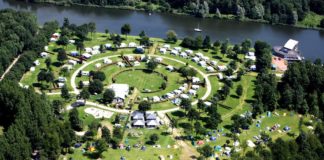 Camping Waterhout vlakbij het stadshart van Almere Camping Waterhout