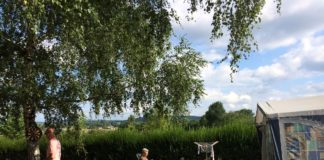 Camping Dun-le-Palestel in een rustieke omgeving Camping Dun-le-Palestel