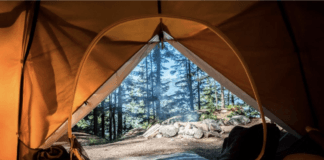 Met het vliegtuig op vakantie naar de camping Met het vliegtuig op vakantie