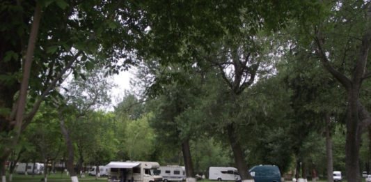 Camping Pap-Sziget gelegen op een prachtig eiland Camping Pap-Sziget gelegen op een prachtig eiland