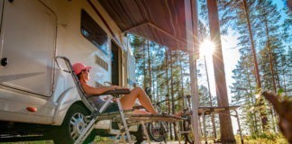 Eenvoudig of juist luxe kamperen in de Alpen Eenvoudig of juist luxe kamperen in de Alpen