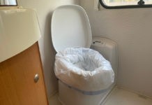 Kak in de zak en houd een frisse bak kak in de zak met een droogtoilet zak, toiletzakken