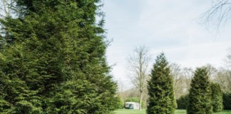 Recreatiecentrum Dijnselburg is een ruim opgezet park Recreatiecentrum Dijnselburg is een ruim opgezet park