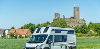 NKC – La Strada Avanti EBF: buscamper met lengtebedden La Strada Avanti EBF: buscamper met lengtebedden