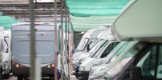 NKC – Meerderheid camperaars schorst de camper jaarlijks NKC - Meerderheid camperaars schorst de camper jaarlijks