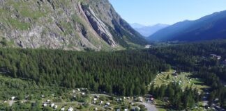 Camping Des Glaciers in een uniek alpenlandschap Camping Des Glaciers in een uniek alpenlandschap