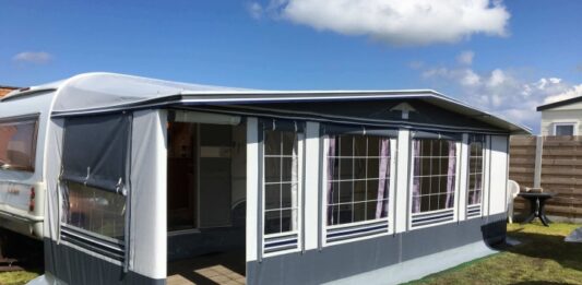 Vercovan – Kwaliteit in voortenten en dakzeilen voor elk avontuur Vercovan - Kwaliteit in voortenten en dakzeilen voor elk avontuur