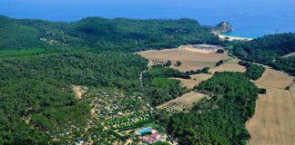 Kamperen aan de Costa Brava bij Camping Benelux Kamperen aan de Costa Brava bij Camping Benelux