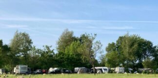 Kamperen in de natuur bij Camping De Veldmeijer Kamperen in de natuur bij Camping De Veldmeijer