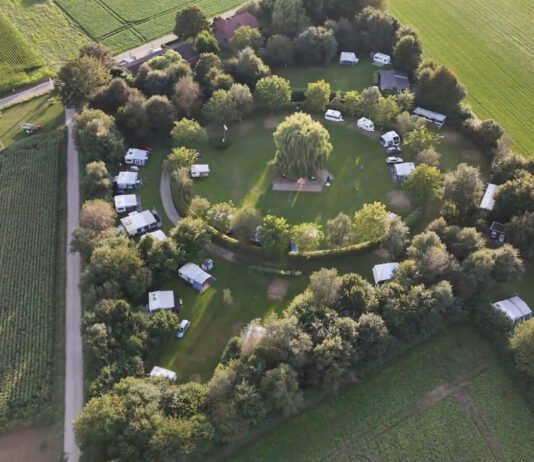 Genieten van rust en ruimte bij Camping Biej de Vogel Genieten van rust en ruimte bij Camping Biej de Vogel