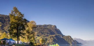 Kamperen aan het meer van Brienz bij Camping Aaregg Kamperen aan het meer van Brienz bij Camping Aaregg