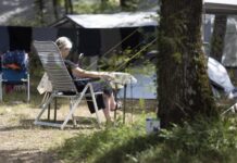 Camping Au Bois Joli in de Bourgogne: rust, natuur en familie Camping Au Bois Joli in de Bourgogne: rust, natuur en familie