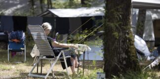 Camping Au Bois Joli in de Bourgogne: rust, natuur en familie Camping Au Bois Joli in de Bourgogne: rust, natuur en familie