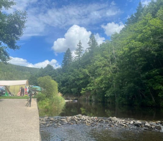 Camp Hammer in de Eifel: camping vol natuur en sterren Camp Hammer in de Eifel: camping vol natuur en sterren
