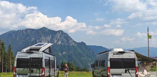 Agricamper Italia viert 5 jaar en 500 boerenbedrijven Agricamper Italia viert 5 jaar en 500 boerenbedrijven