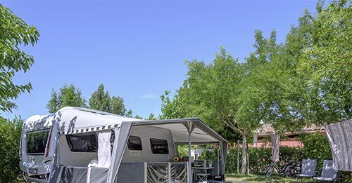 Camping Les Fontaines in het zonnige hart van de Provence Camping Les Fontaines in het zonnige hart van de Provence