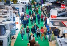 Van iconische comeback tot primeur Van iconische comeback tot primeur: 60ste Kampeer & Caravan Jaarbeurs
