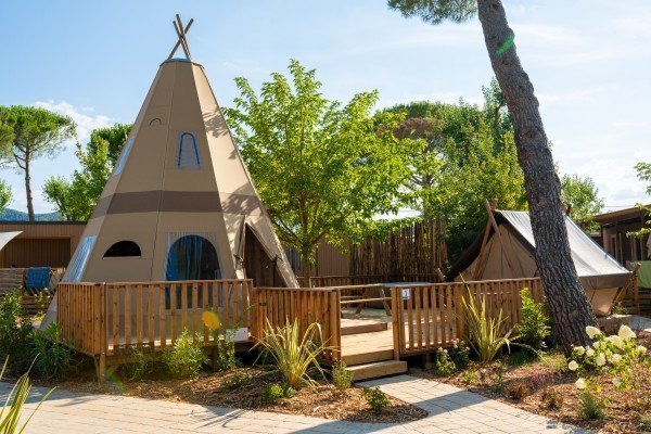 Glamping Resort
