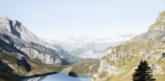 Minimalistisch kamperen in Europa: terug naar de essentie Minimalistisch kamperen in Europa: terug naar de essentie