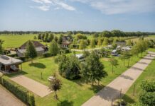 Kamperen in het groen bij Camping Het Gilzer Lindehof Kamperen in het groen bij Camping Het Gilzer Lindehof