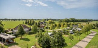 Kamperen in het groen bij Camping Het Gilzer Lindehof Kamperen in het groen bij Camping Het Gilzer Lindehof