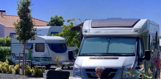 Kamperen aan zee bij camping Costa do Vizir Kamperen aan zee bij camping Costa do Vizir