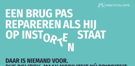 Mobiliteit verdient politieke aandacht Mobiliteit verdient politieke aandacht - Nederland raakt uit verbinding
