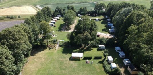 Kamperen vol charme bij camping Boetn Toen Kamperen vol charme bij camping Boetn Toen