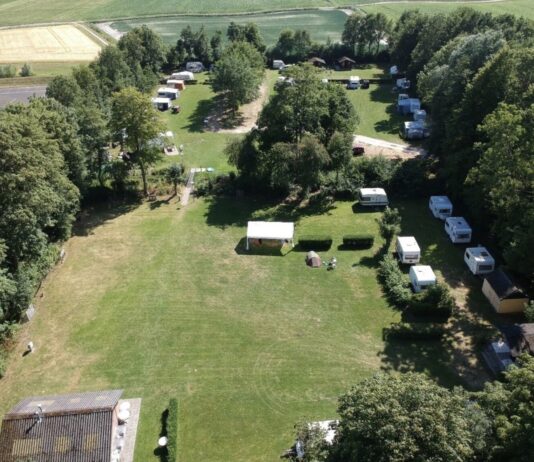 Kamperen vol charme bij camping Boetn Toen Kamperen vol charme bij camping Boetn Toen