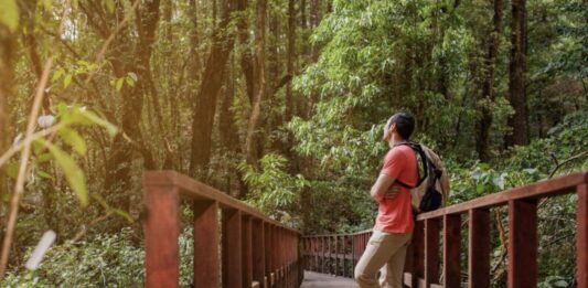 Vliegen naar de camping: wél de sfeer, niet de lange rit Vliegen naar de camping: wél de sfeer, niet de lange rit