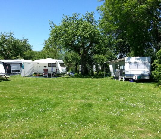 Camping De Boogaard, rust, natuur en waterplezier aan de IJssel Camping De Boogaard, rust, natuur en waterplezier aan de IJssel