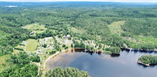 Camp Grinsby in Zweden: natuur, rust en avontuur Camp Grinsby in Zweden: natuur, rust en avontuur