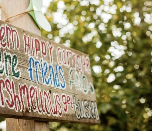 Modern Hippy Campsite: bijzonder kamperen in de natuur Modern Hippy Campsite: bijzonder kamperen in de natuur