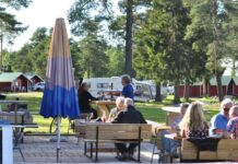 Camp Viking in Zweden: kamperen aan het Revsundmeer Camp Viking in Zweden: kamperen aan het Revsundmeer