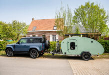 Vergeet de showroom Vergeet de showroom: Buitenblijvers laat je outdoor-materiaal ook echt buiten beleven