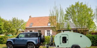 Vergeet de showroom Vergeet de showroom: Buitenblijvers laat je outdoor-materiaal ook echt buiten beleven
