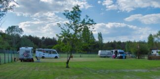 Joep & Miep bij Camperplaats Zsana Joep & Miep bij Camperplaats Zsana