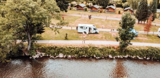 Van Camperdeelplatform naar Outdoorplatform Van Camperdeelplatform naar Outdoorplatform