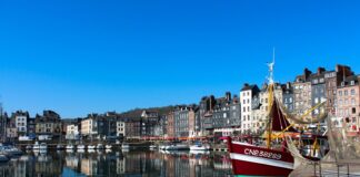 10 kleine Franse steden voor het perfecte weekendje weg Verrassend dichtbij: 10 kleine Franse steden voor het perfecte weekendje weg