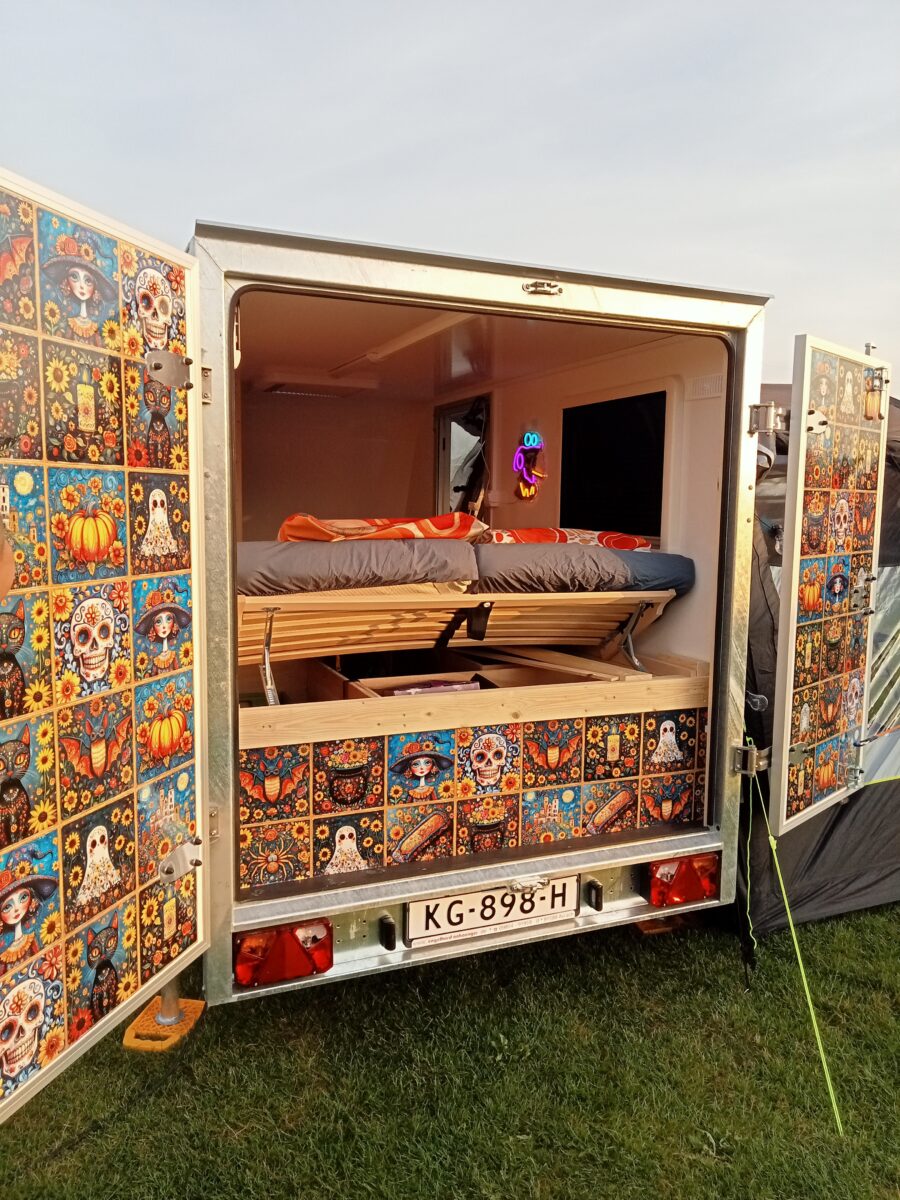 tiny caravan 1