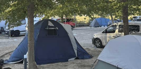 Camping La Estepa in Valfarta Camping La Estepa in Valfarta