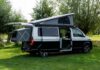 Wally-Van: compacte camper met een vast bed Wally-Van: compacte camper met een vast bed