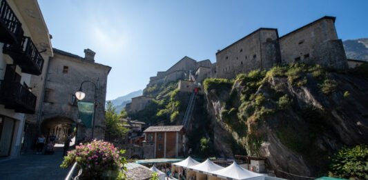 Van het grote scherm naar de vakantiebestemming VALLE D'AOSTA-Marché au Fort (foto Diego Pallu)-0620