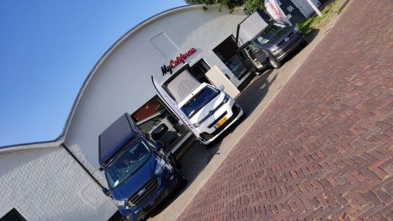 Bij Campers.eu verkopen en verhuren ze compacte campers